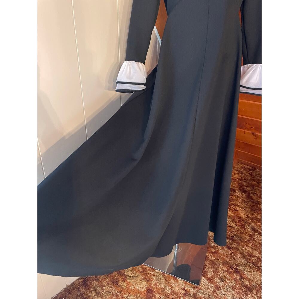 Vintage 60s/70s Black Maxi Dress with White Ruffle Collar and Cuff sz L - Picture 6 of 11